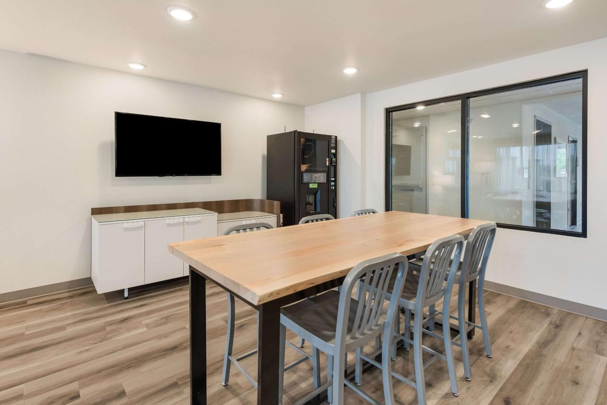 Woodspring Suites Meridian Exteriér fotografie